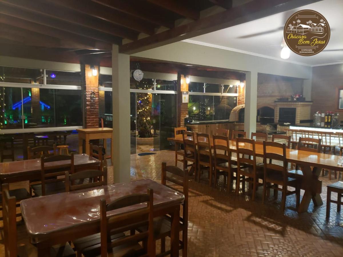 Chácara Bom Jesus Villa Caconde Bagian luar foto