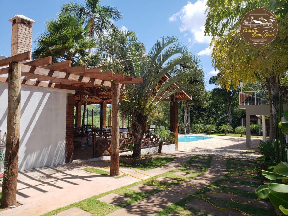 Chácara Bom Jesus Villa Caconde Bagian luar foto