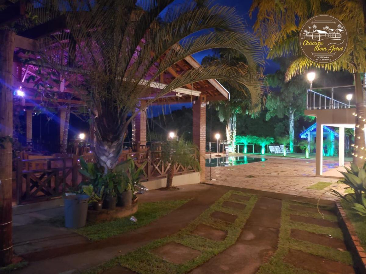 Chácara Bom Jesus Villa Caconde Bagian luar foto