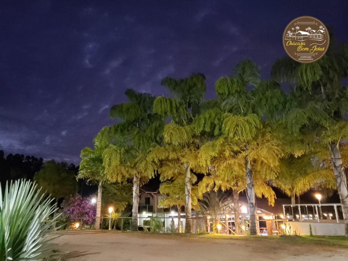 Chácara Bom Jesus Villa Caconde Bagian luar foto