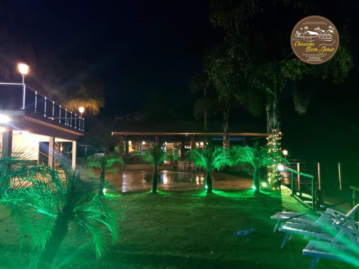 Chácara Bom Jesus Villa Caconde Bagian luar foto